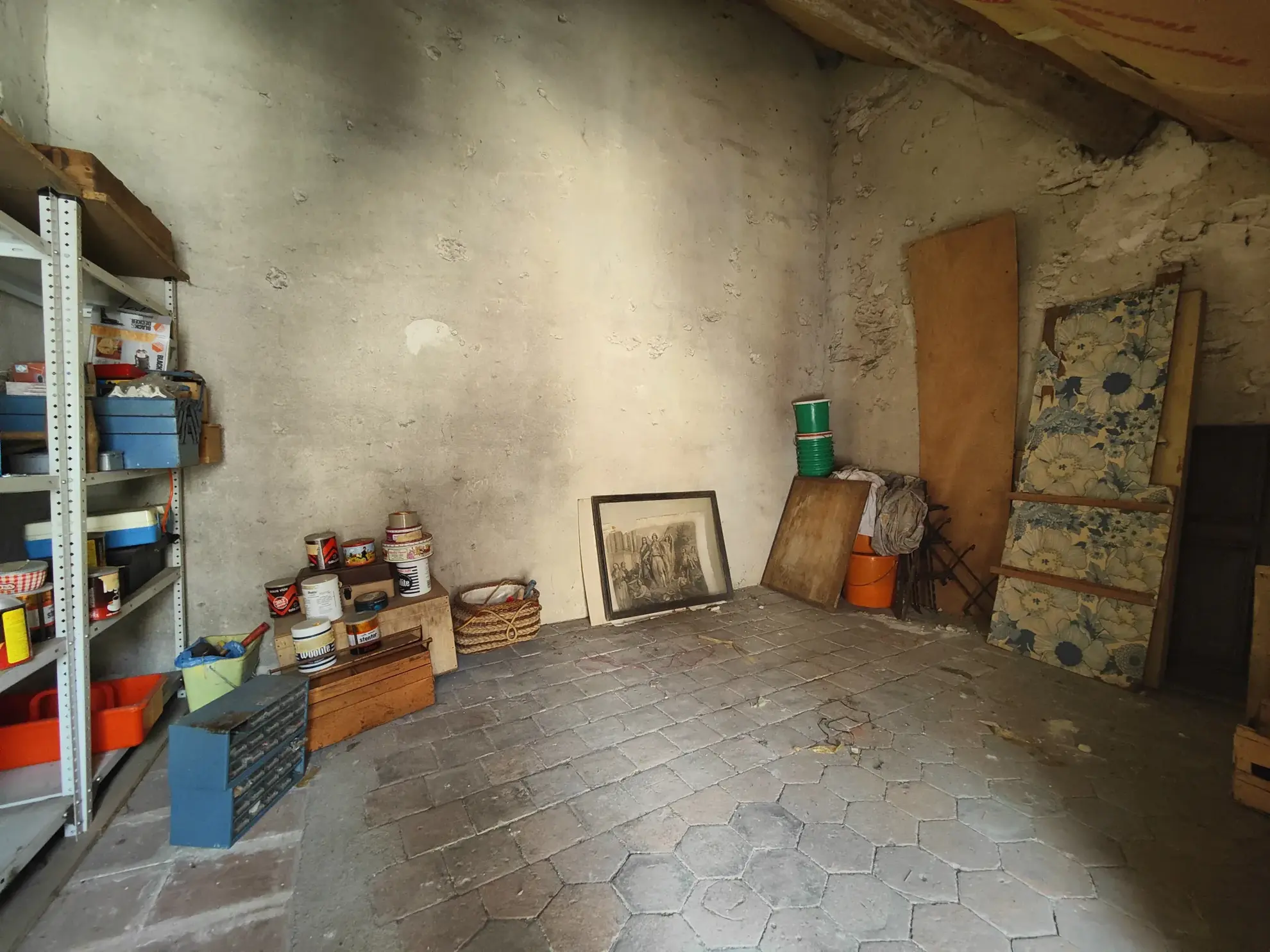Maison à rénover avec cour privative à Brienon-sur-Armançon 