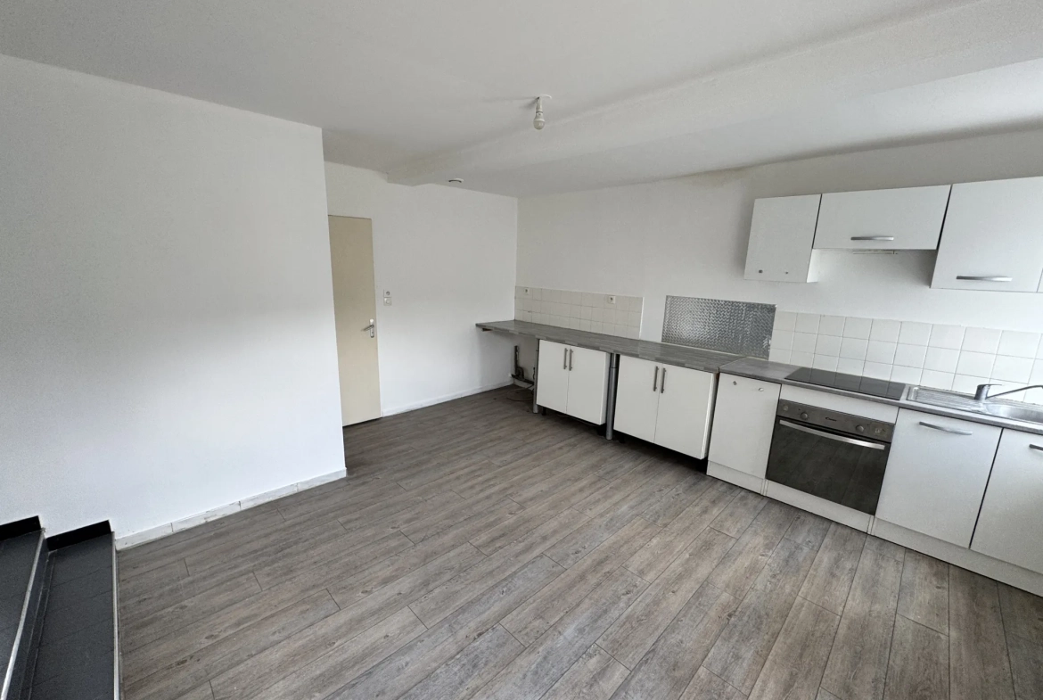 Maison à vendre à Wallers – Idéale pour jeune couple ou investissement 
