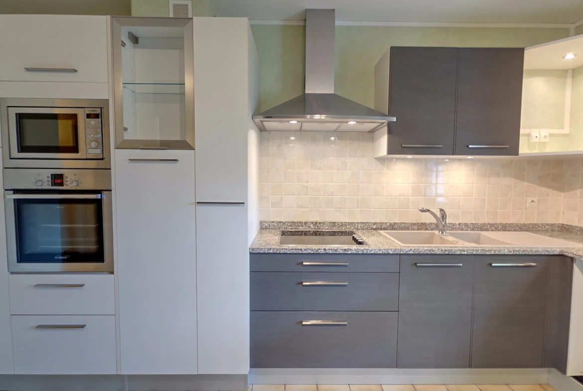 Appartement 3 chambres avec garage à Auxerre - Résidence sécurisée 