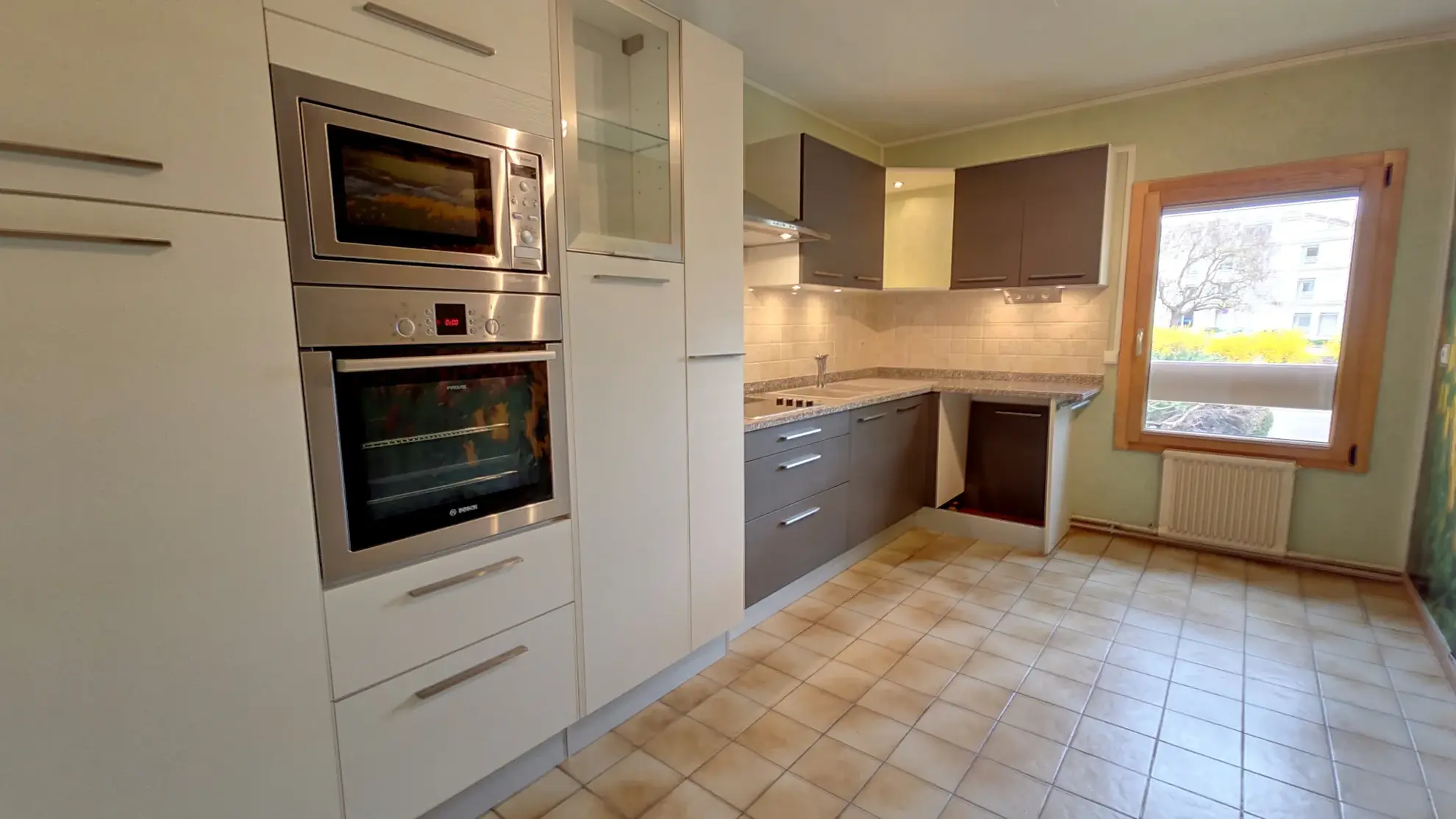 Appartement 3 chambres avec garage à Auxerre - Résidence sécurisée 