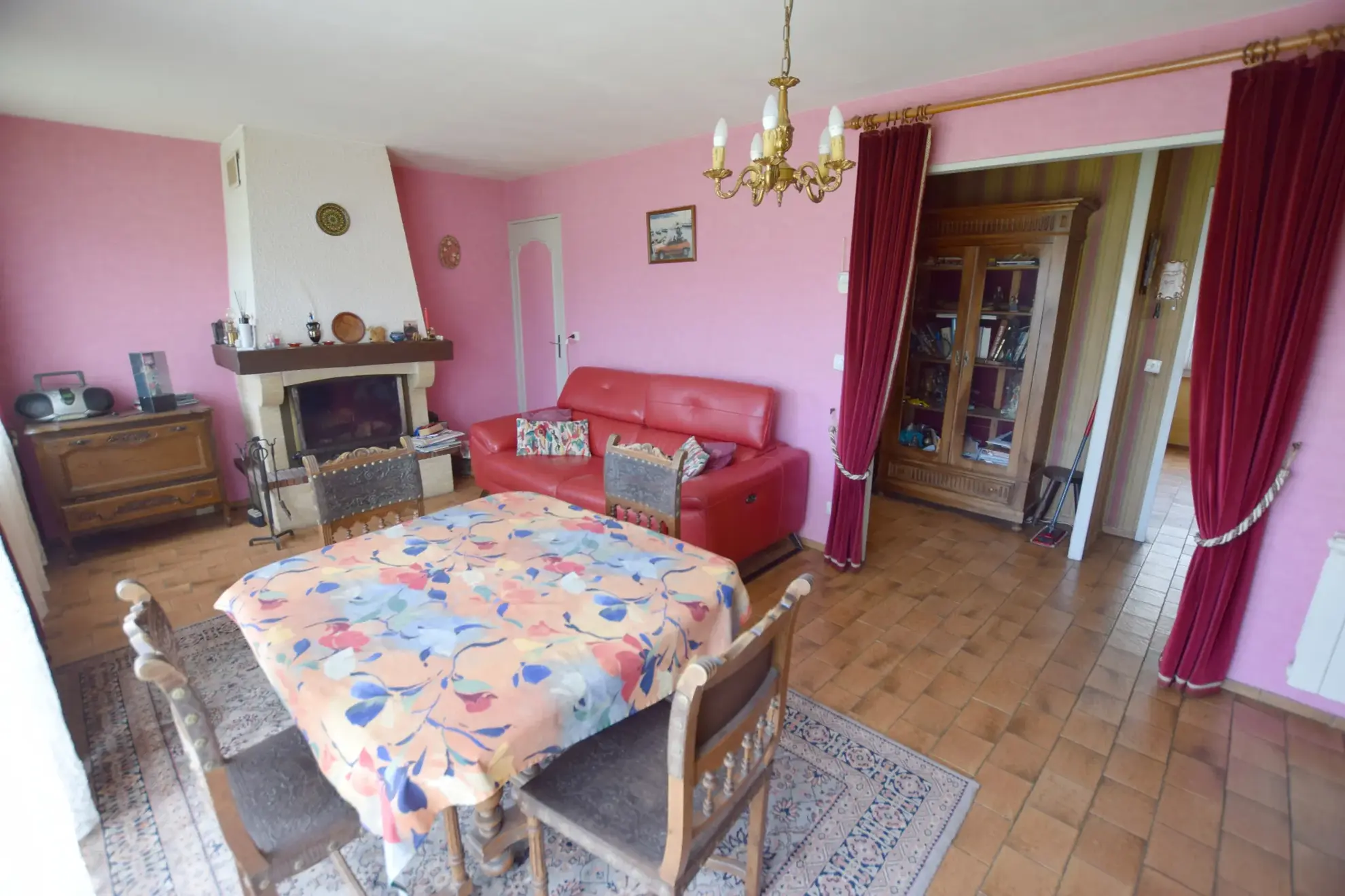 Maison de plain-pied à vendre à Chatenois-les-Forges avec jardin et garage 