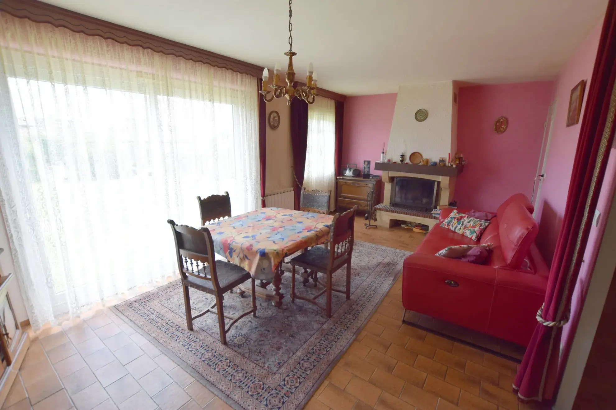 Maison de plain-pied à vendre à Chatenois-les-Forges avec jardin et garage 