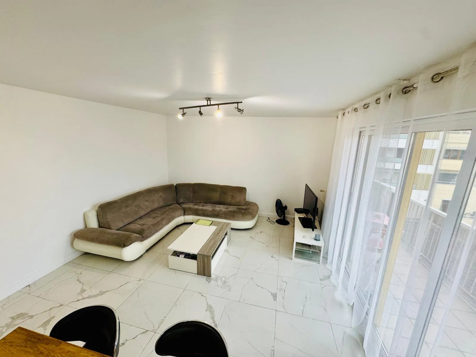 Appartement T3 de 68 m² avec grand balcon à Meythet, proximité Annecy 