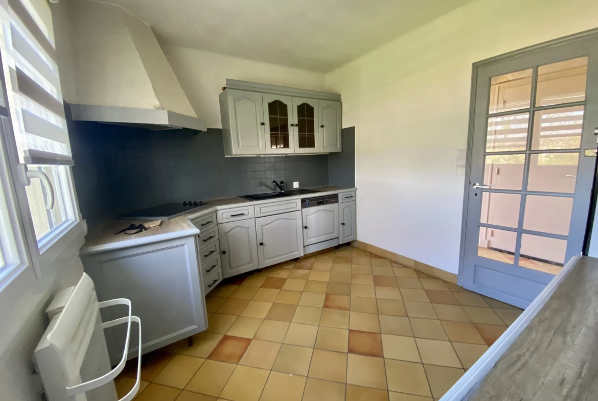 Vente maison indépendante avec sous-sol à Saint-Léger-des-Vignes 