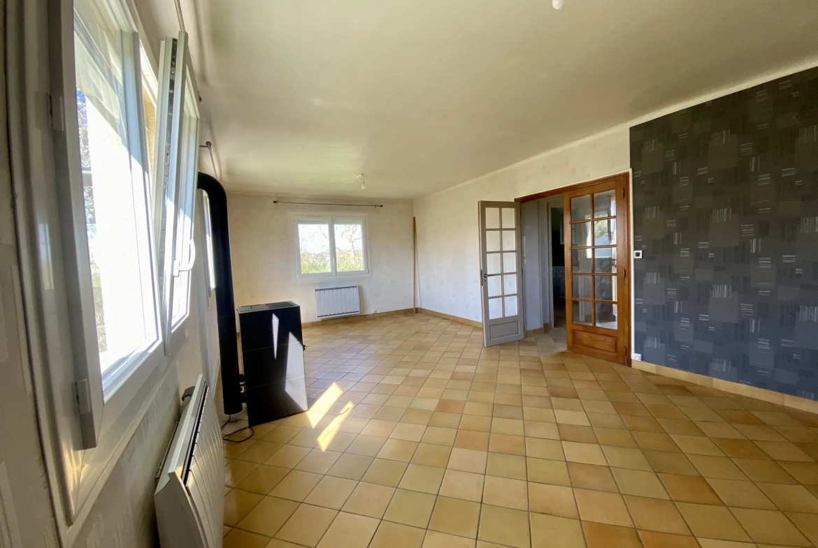Vente maison indépendante avec sous-sol à Saint-Léger-des-Vignes 