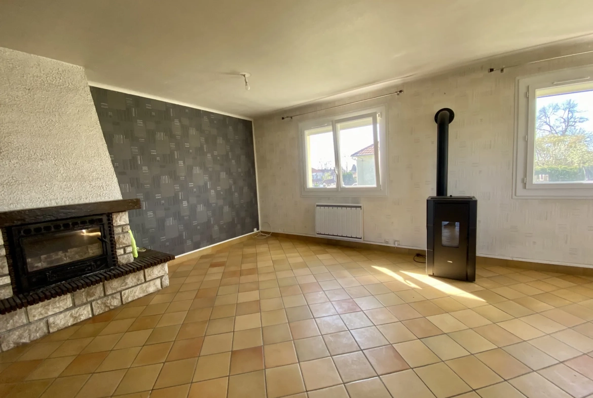 Vente maison indépendante avec sous-sol à Saint-Léger-des-Vignes 