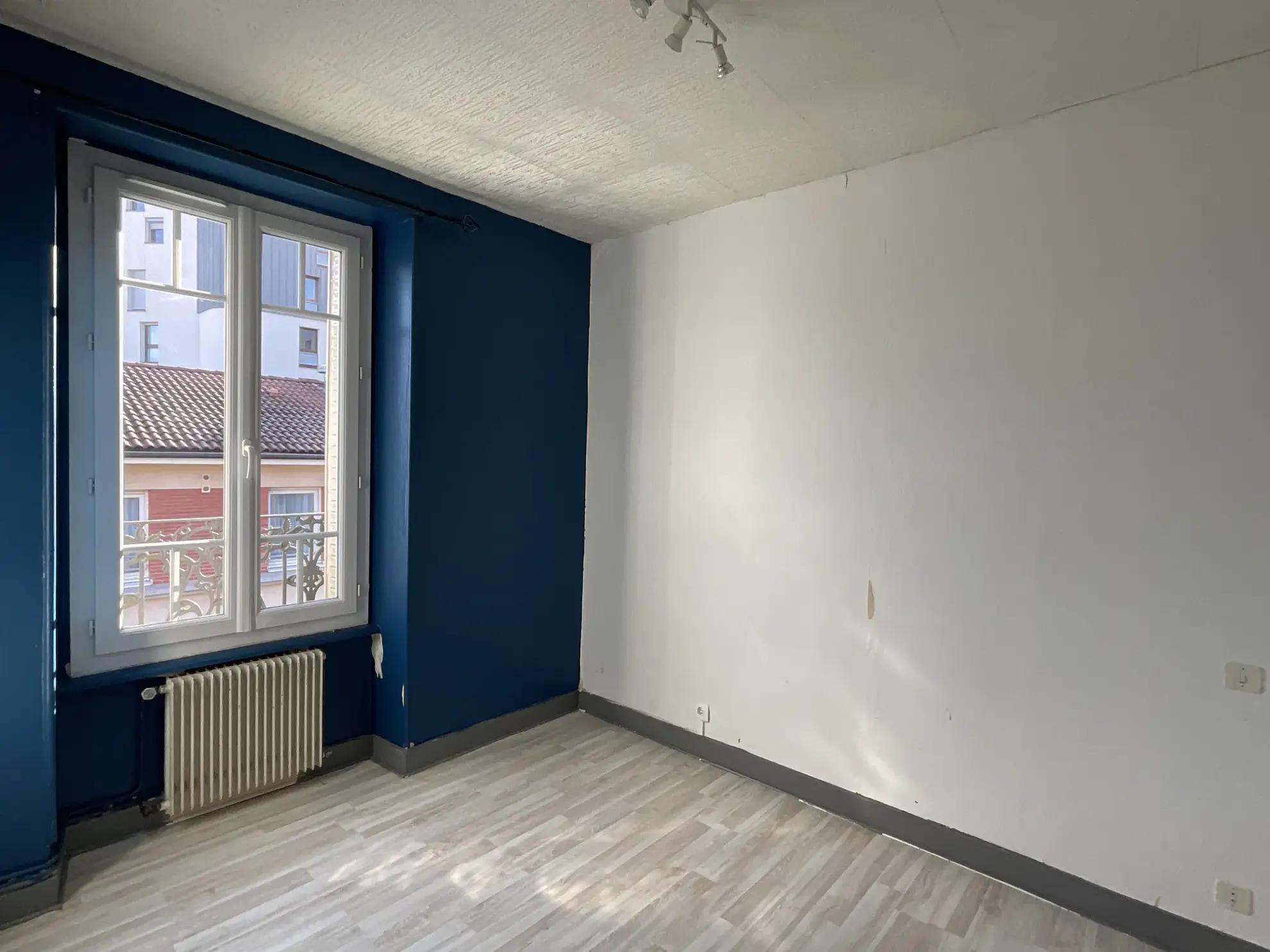 Appartement T3 lumineux de 48 m² à vendre à Clermont-Ferrand, quartier Jeanne d'Arc 