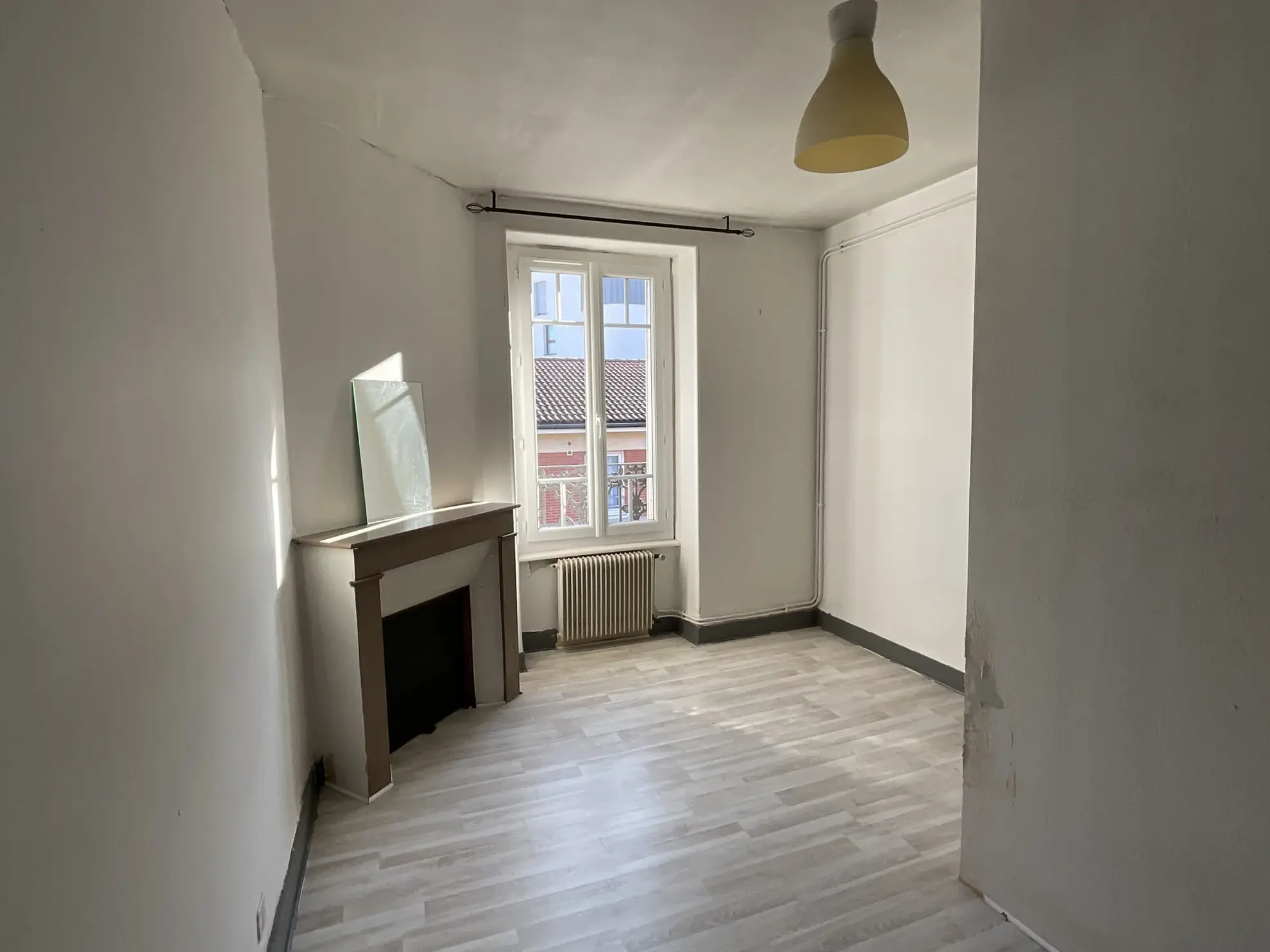 Appartement T3 lumineux de 48 m² à vendre à Clermont-Ferrand, quartier Jeanne d'Arc 