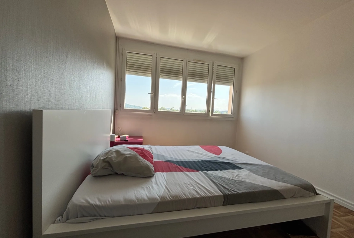 Appartement 3 pièces de 64,22 m² à Saint-Étienne secteur Bergson-Grouchy 