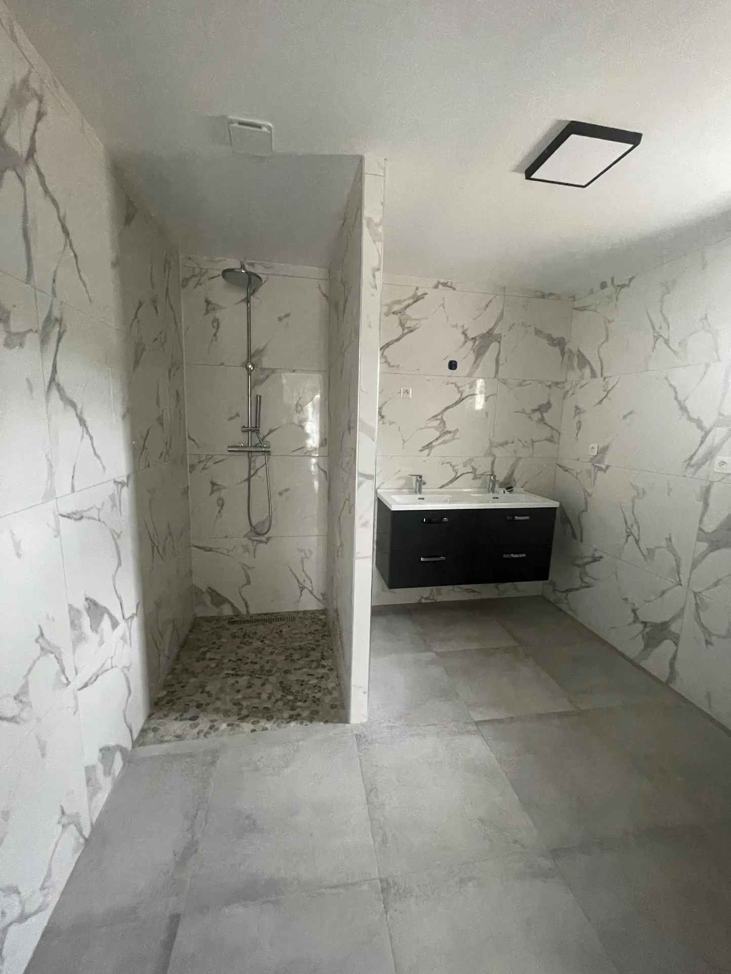 Maison rénovée de 105 m² avec 3 chambres à Nauroy, proche Saint-Quentin 