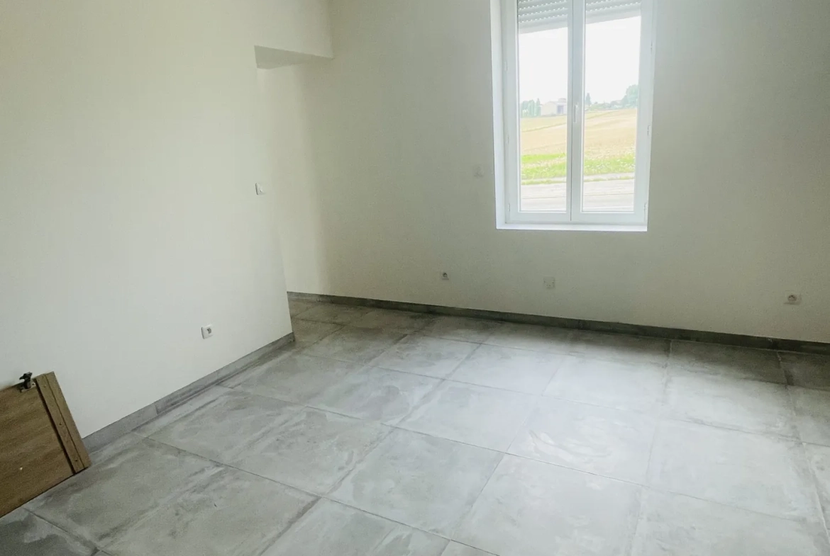 Maison rénovée de 105 m² avec 3 chambres à Nauroy, proche Saint-Quentin 