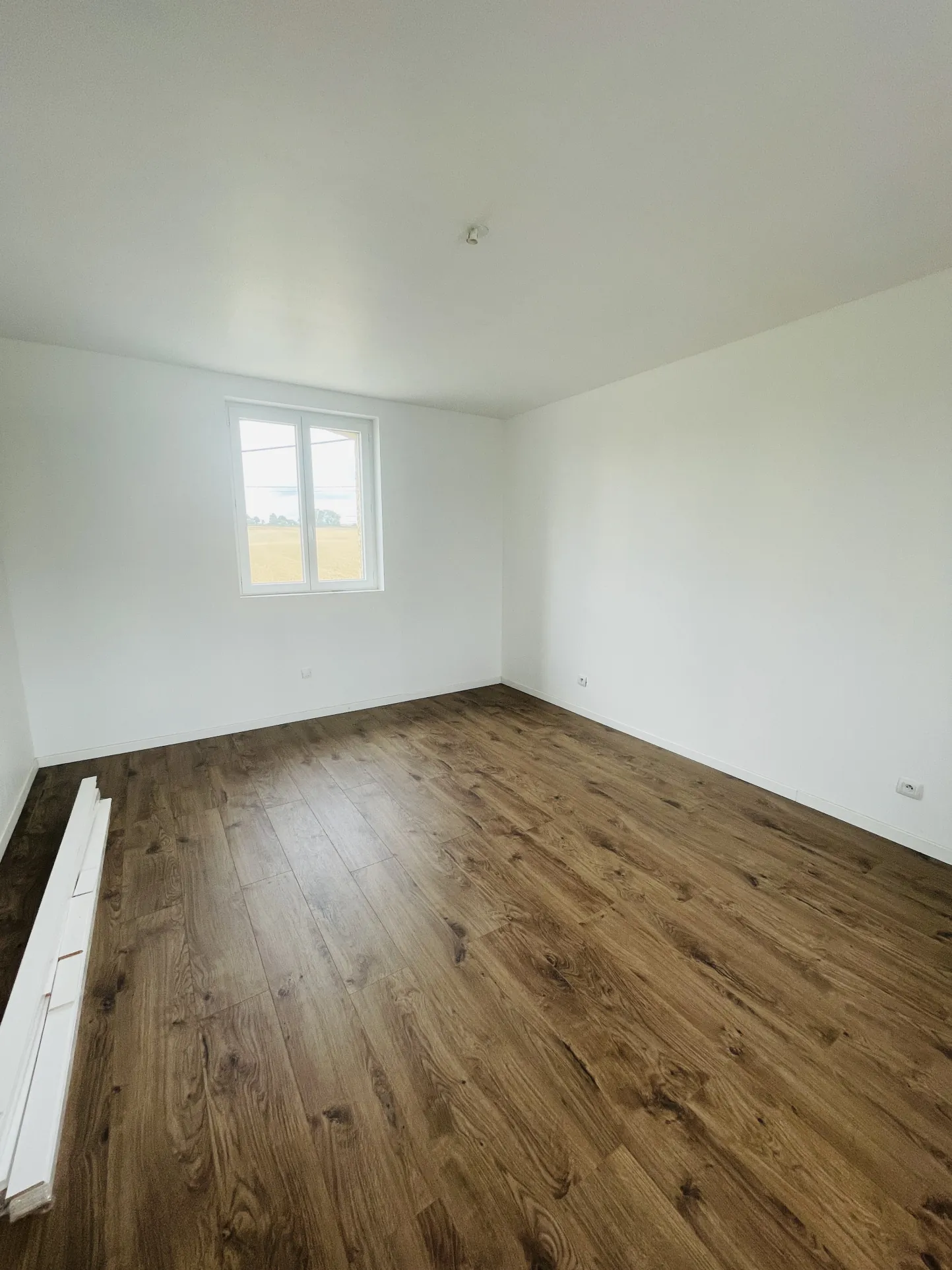 Maison rénovée de 105 m² avec 3 chambres à Nauroy, proche Saint-Quentin 