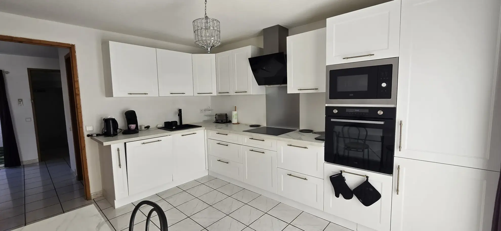 Maison de village traversante à Tautavel - 139 m² avec terrasse, potentiel locatif et charme authentique 