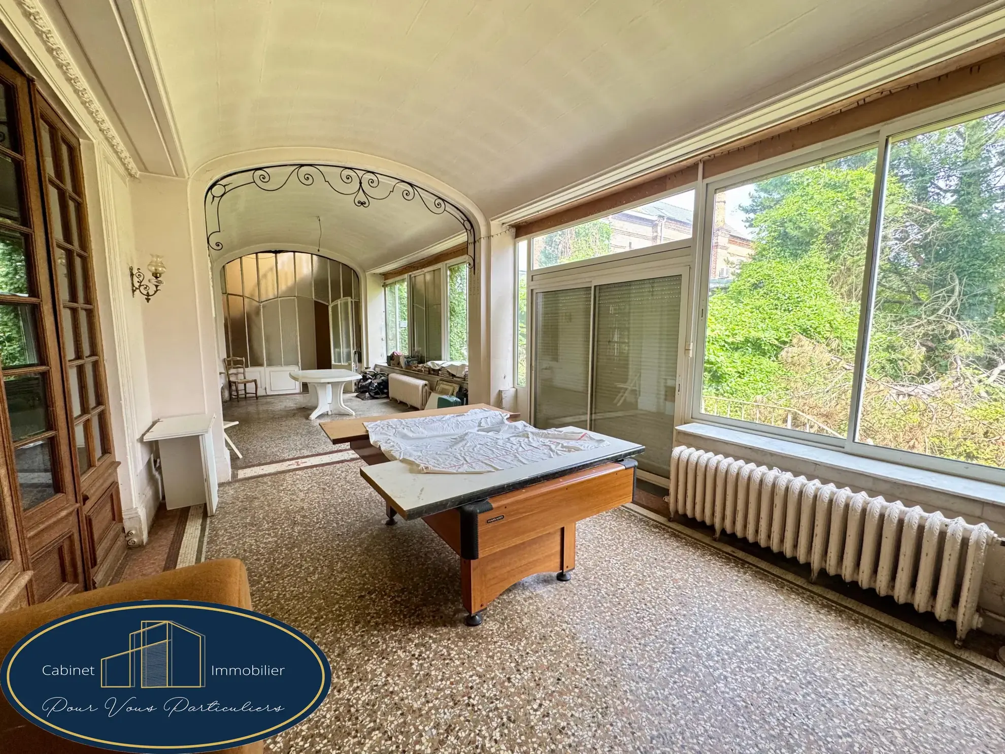 Belle maison bourgeoise à rénover avec studio indépendant à Raismes 