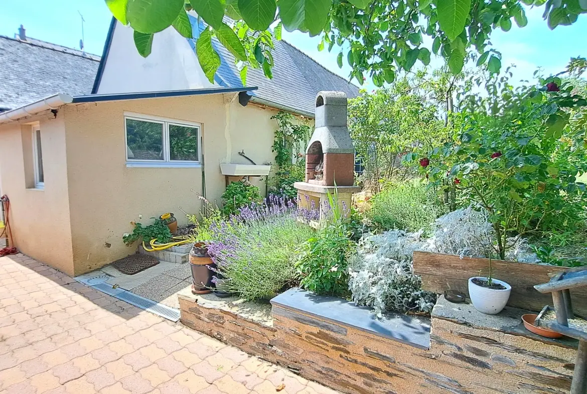 Belle maison familiale de 3 chambres avec potentiel à Ste Gemmes sur Loire 