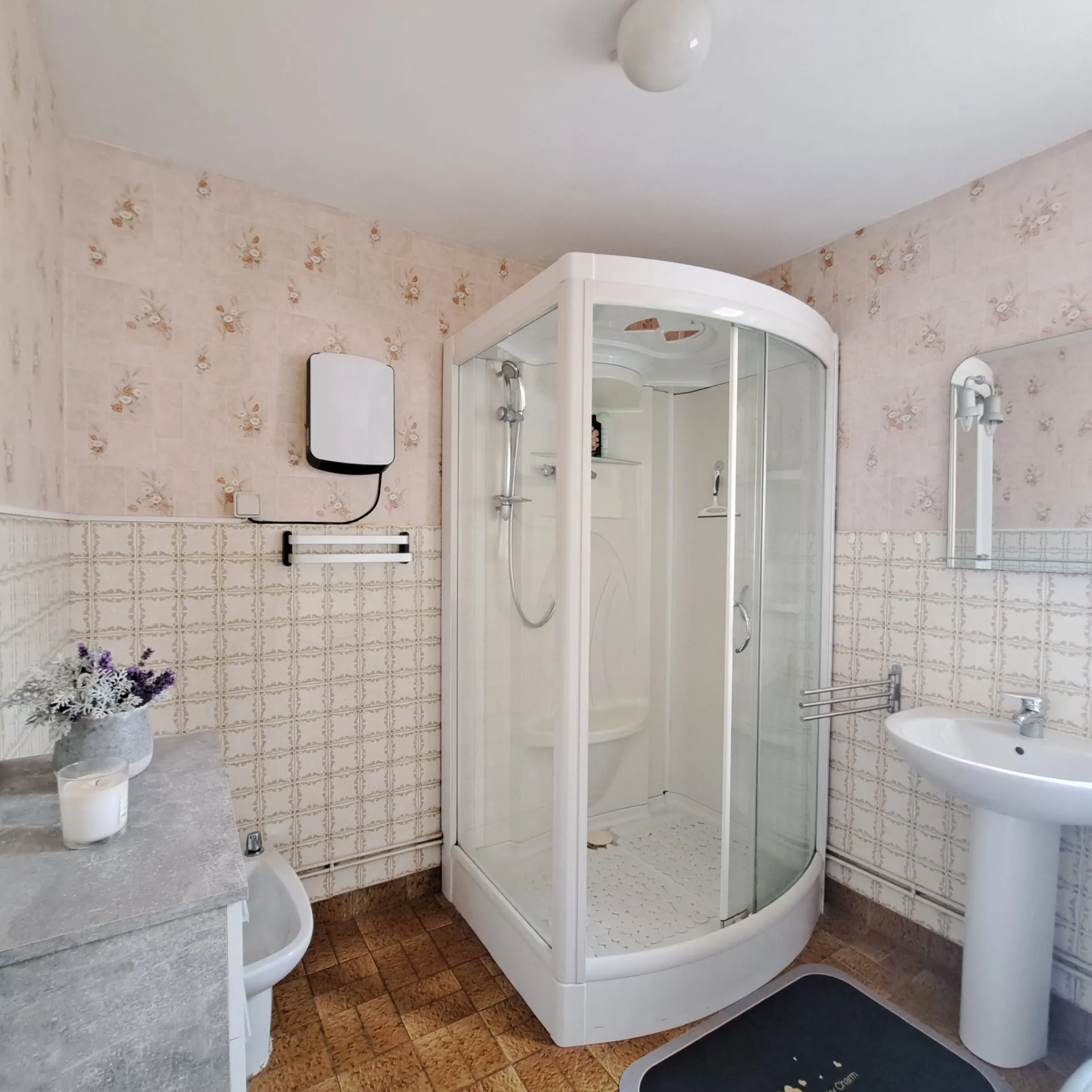 Belle maison familiale de 3 chambres avec potentiel à Ste Gemmes sur Loire 
