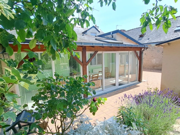 Belle maison familiale de 3 chambres avec potentiel à Ste Gemmes sur Loire