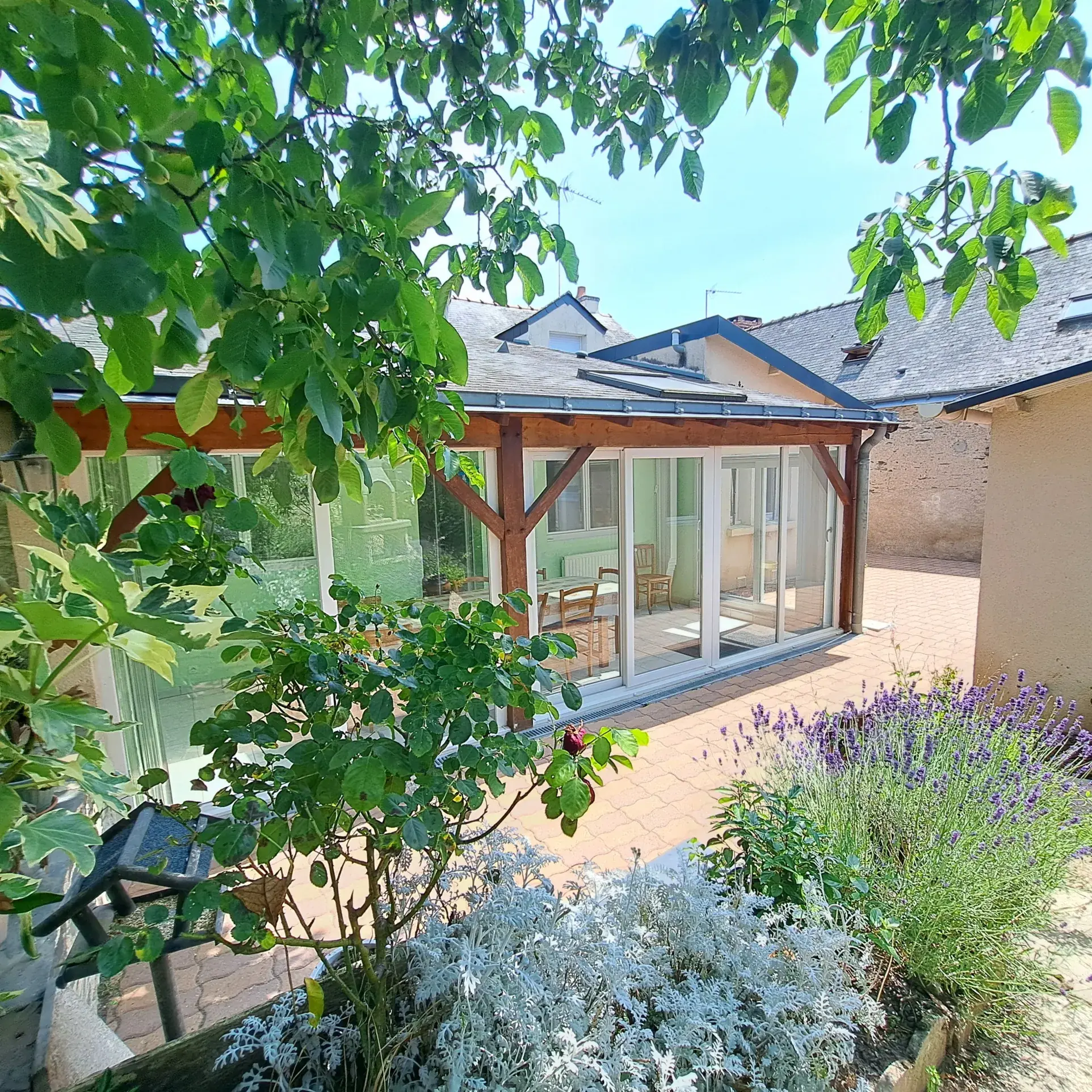 Belle maison familiale de 3 chambres avec potentiel à Ste Gemmes sur Loire 