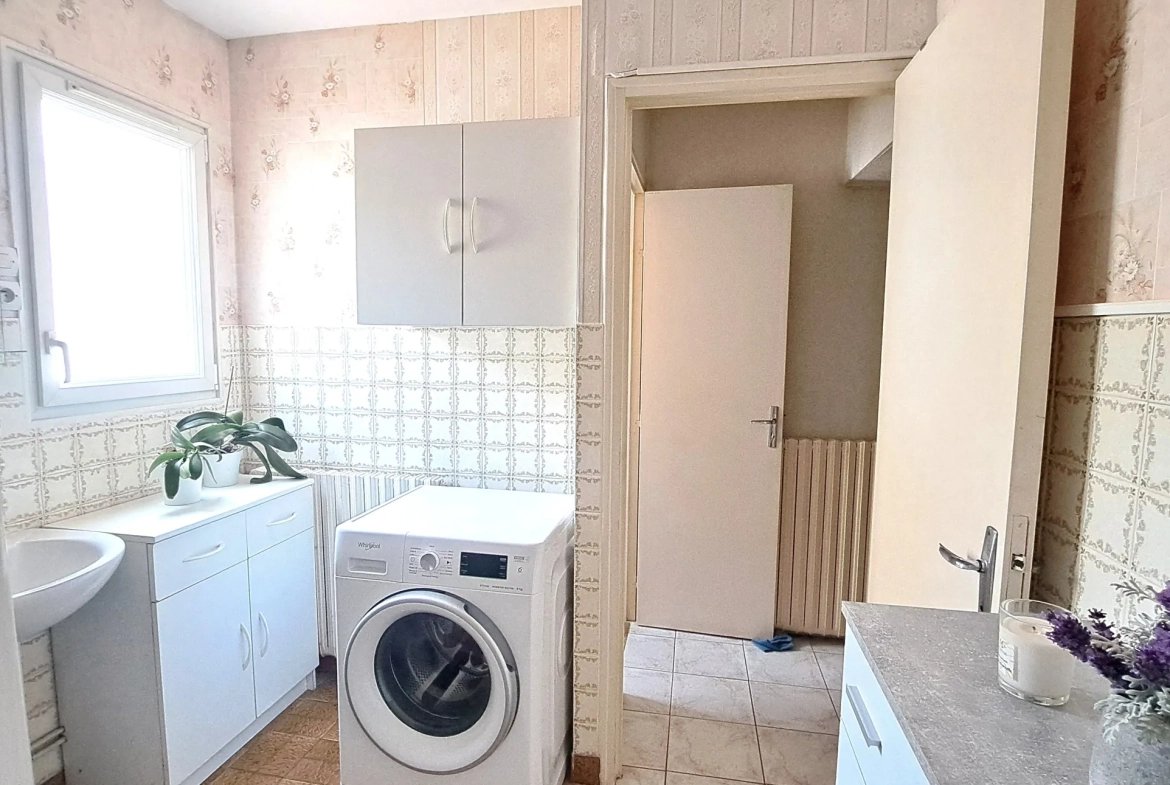 Belle maison familiale de 3 chambres avec potentiel à Ste Gemmes sur Loire 