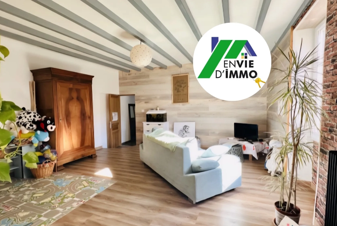 Maison de campagne avec 3 chambres à Voille, environnement calme et dépendances 