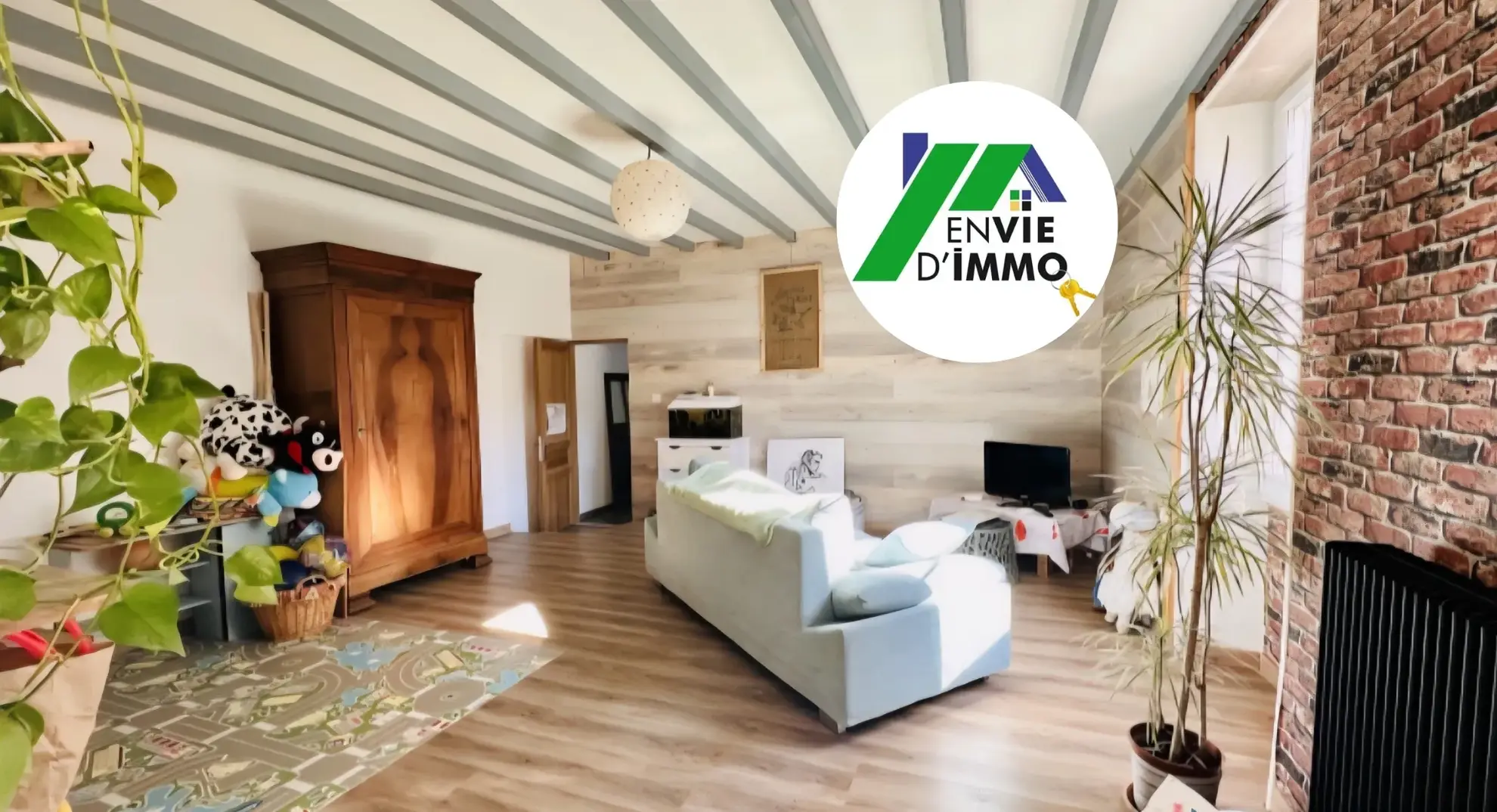 Maison de campagne avec 3 chambres à Voille, environnement calme et dépendances 