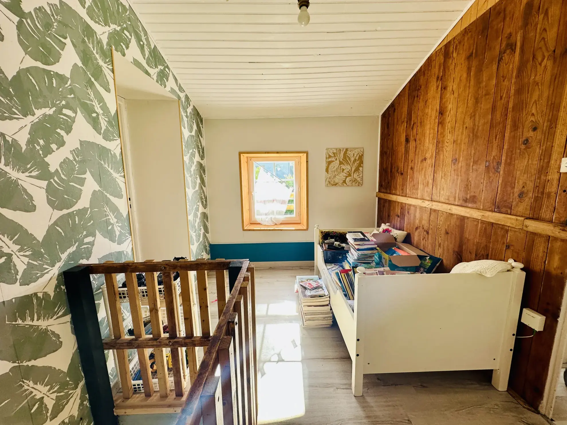 Maison de campagne avec 3 chambres à Voille, environnement calme et dépendances 