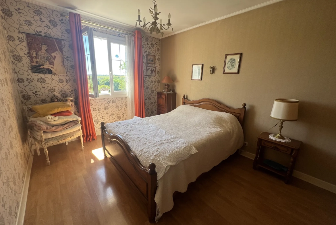 Maison 98 m² avec sous-sol, jardin arboré et garage à Premery 