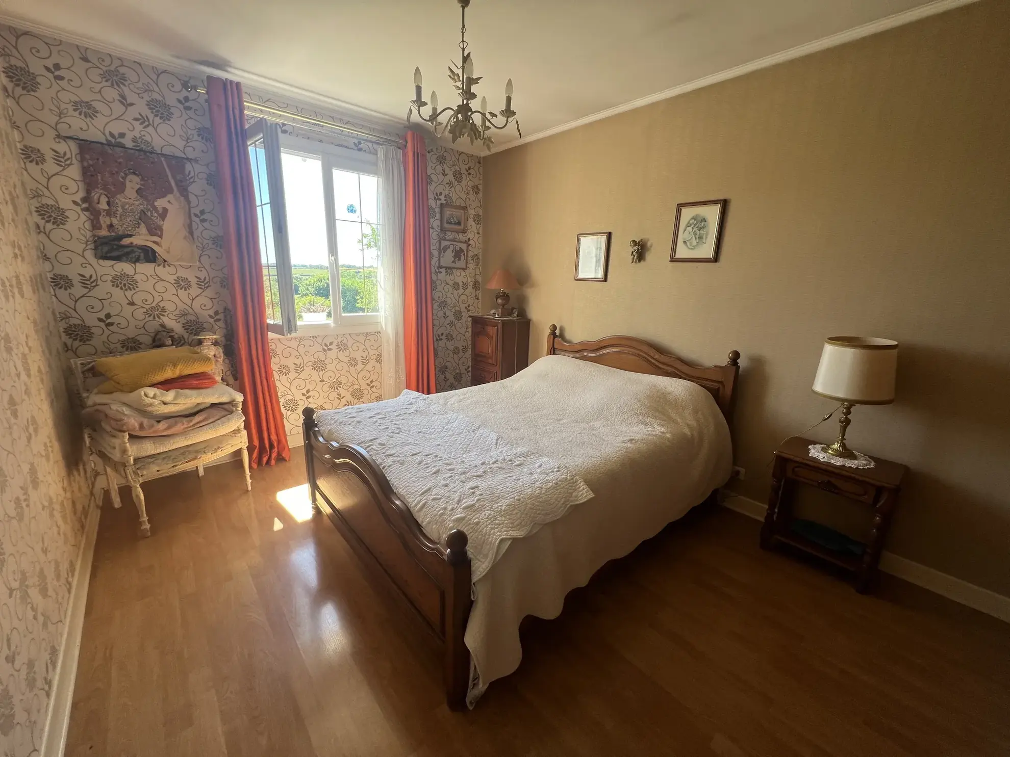 Maison 98 m² avec sous-sol, jardin arboré et garage à Premery 