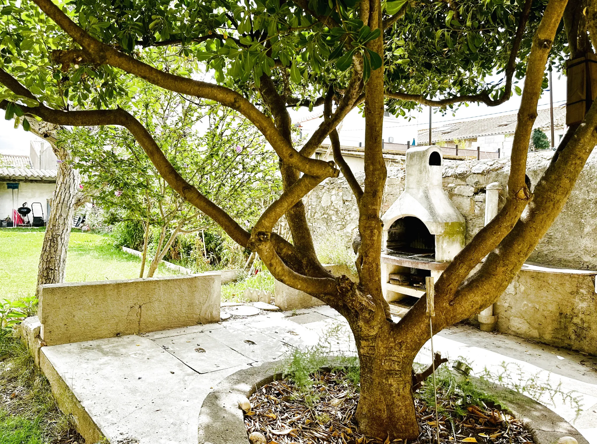 Charmante maison rénovée avec jardin, terrasses et vue dégagée à Montredon des Corbières 
