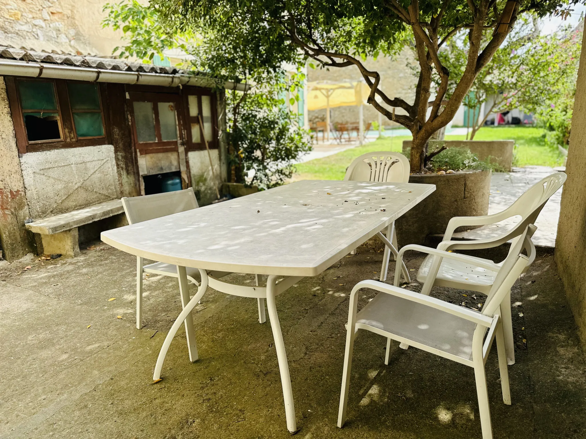 Charmante maison rénovée avec jardin, terrasses et vue dégagée à Montredon des Corbières 