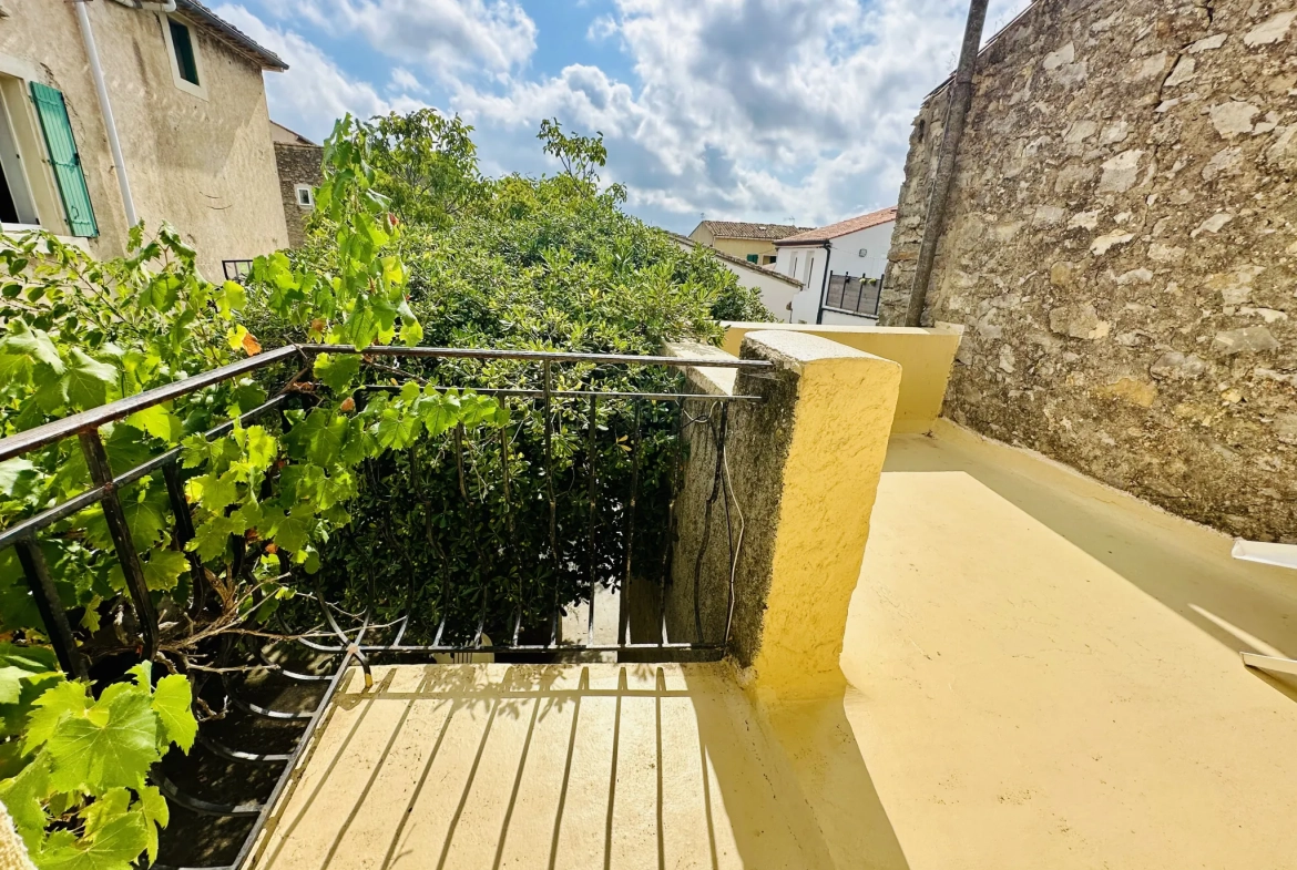 Charmante maison rénovée avec jardin, terrasses et vue dégagée à Montredon des Corbières 