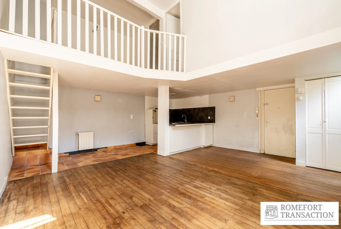 Appartement duplex à Nantes près de la place Graslin, 2 pièces et emplacement central 