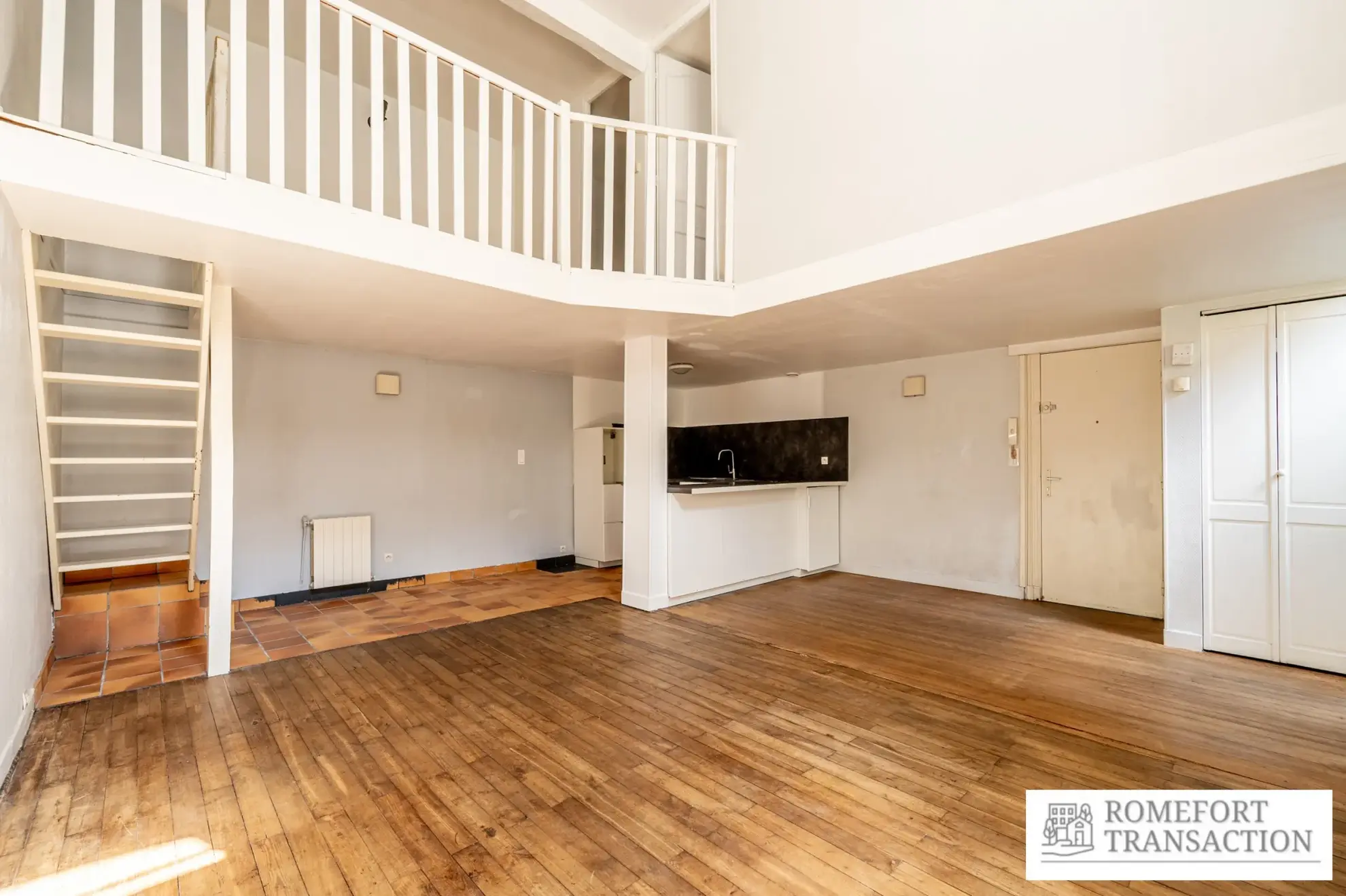 Appartement duplex à Nantes près de la place Graslin, 2 pièces et emplacement central 