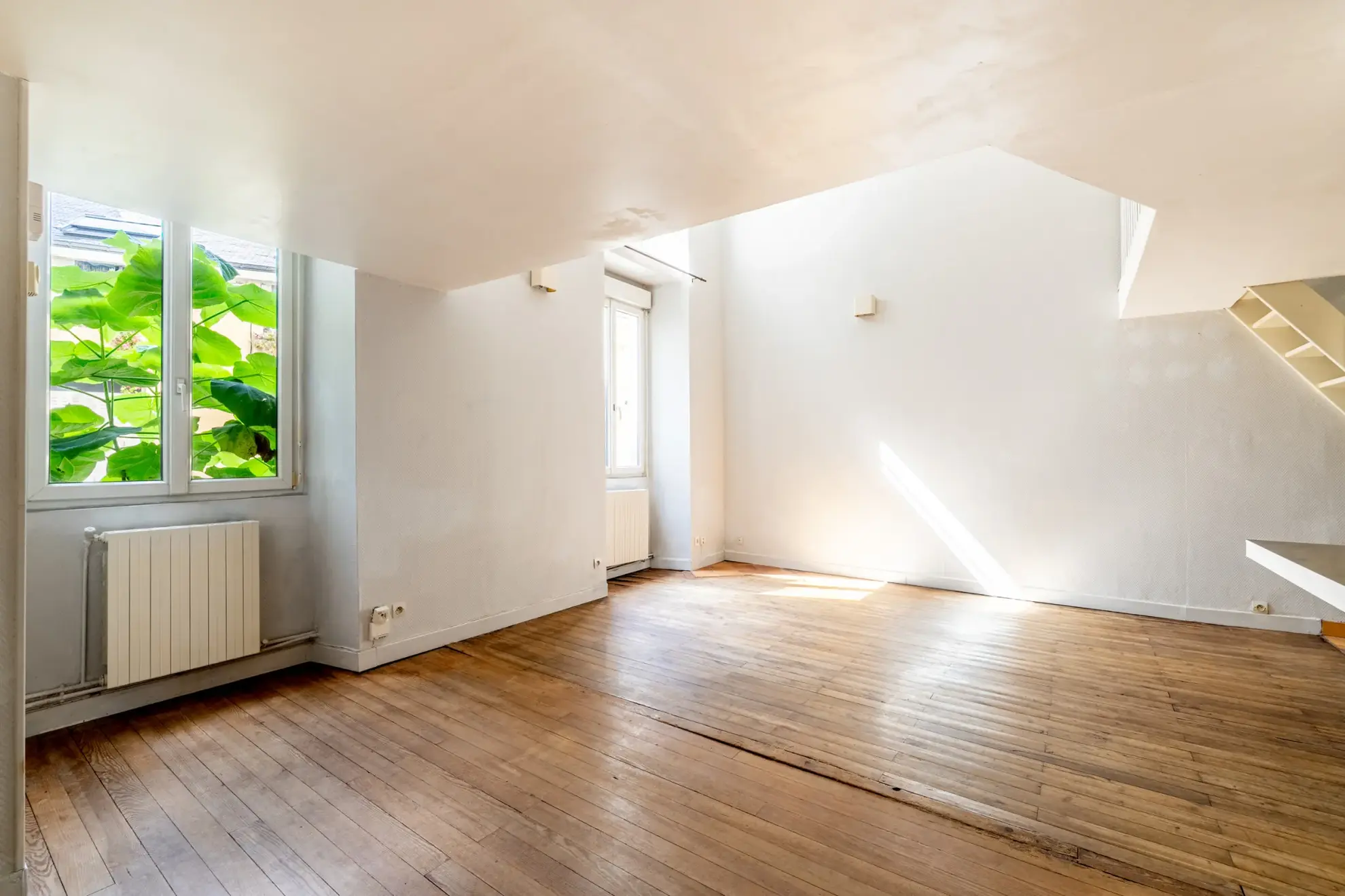 Appartement duplex à Nantes près de la place Graslin, 2 pièces et emplacement central 