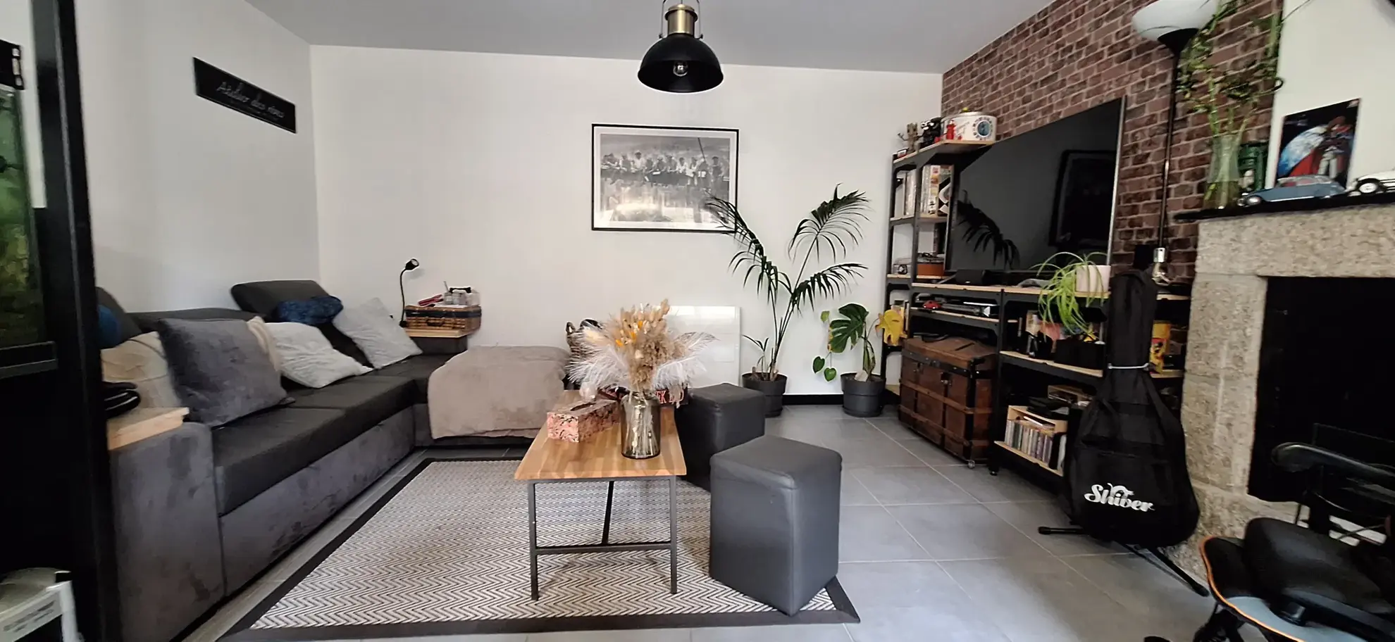 Maison rénovée en plein bourg de Coëtmieux avec jardin et 3 chambres 