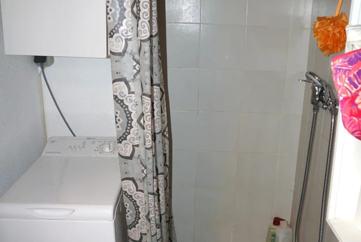 Appartement duplex avec vue mer, piscine et parking à Cavalaire-sur-mer 