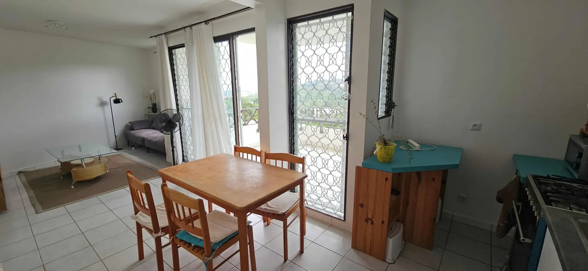 Appartement F3 en duplex proche du CHU à Fort-de-France avec vue mer 