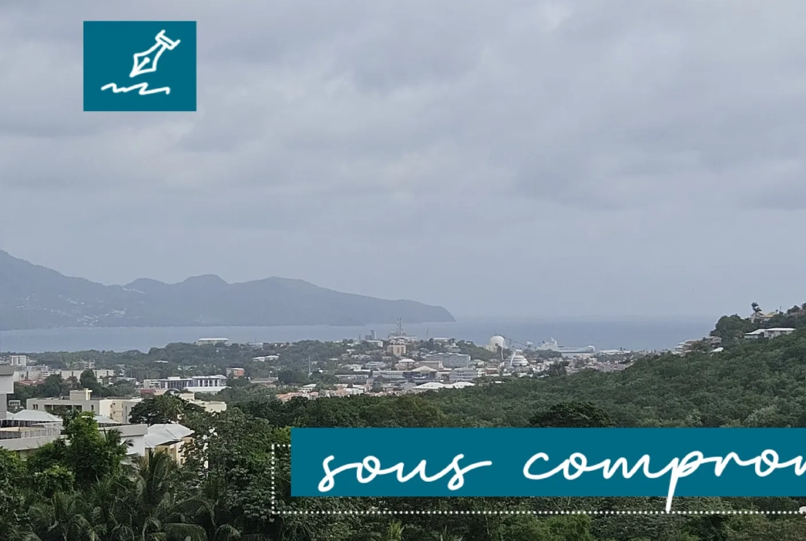 Appartement F3 en duplex proche du CHU à Fort-de-France avec vue mer 