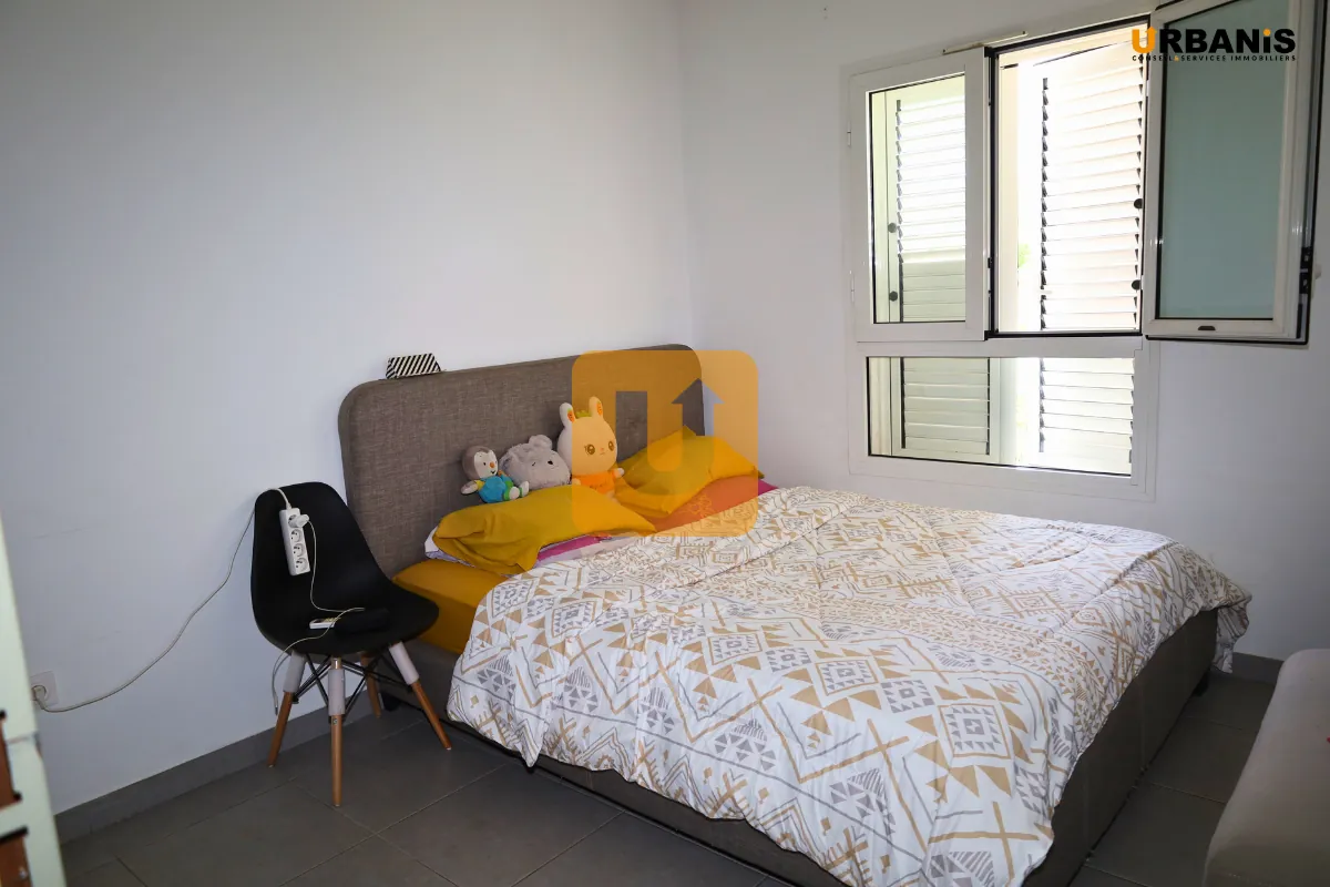 Villa 4 pièces neuve à Bernica, La Réunion - Terrasse, jardin et emplacement idéal 