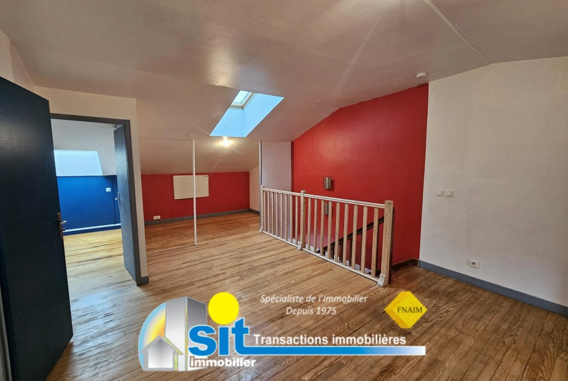 Maison de village avec appartement indépendant à Les Côtes d’Arey - Opportunité d’investissement 