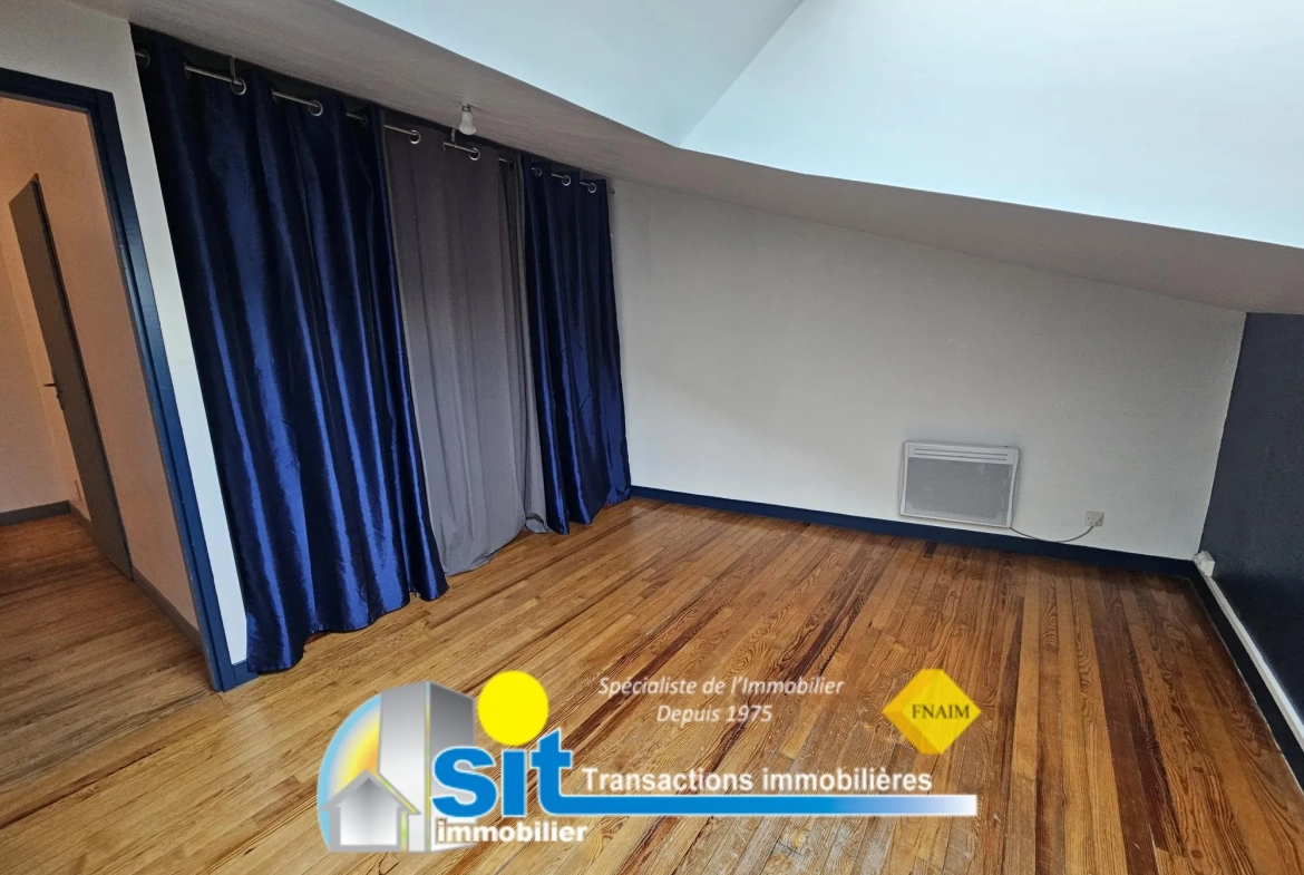 Maison de village avec appartement indépendant à Les Côtes d’Arey - Opportunité d’investissement 