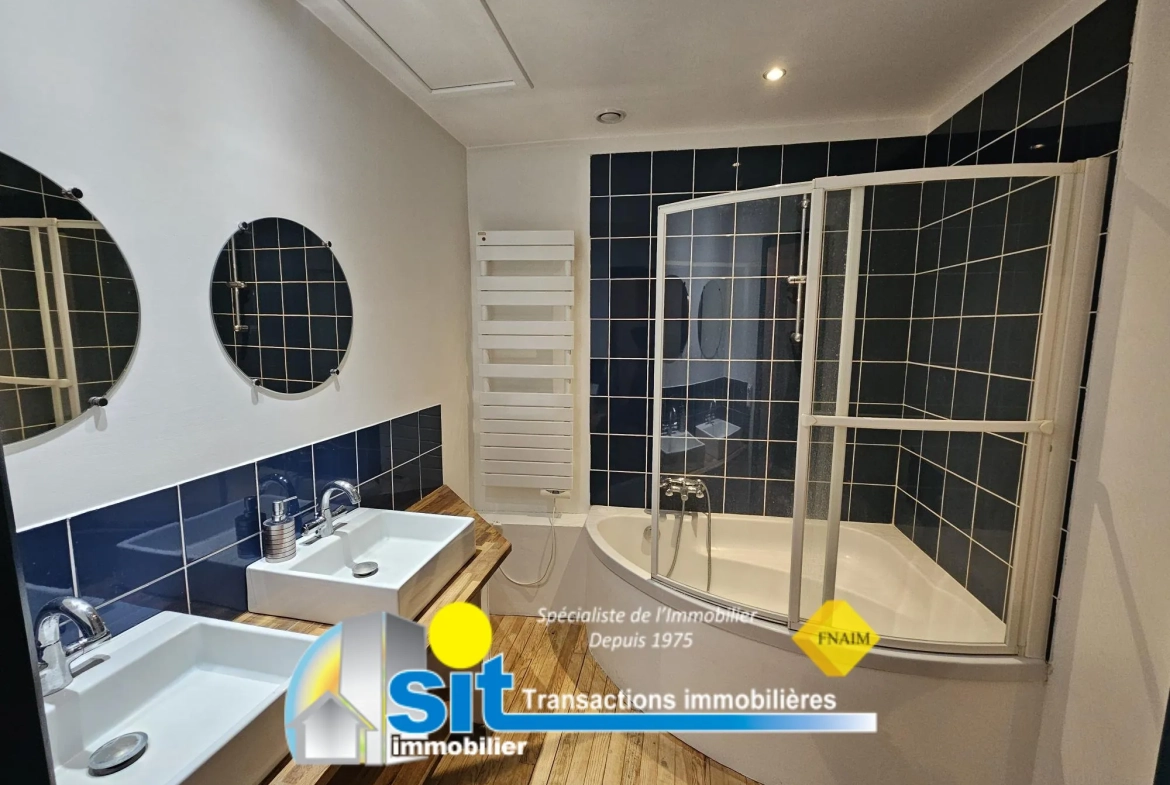 Maison de village avec appartement indépendant à Les Côtes d’Arey - Opportunité d’investissement 