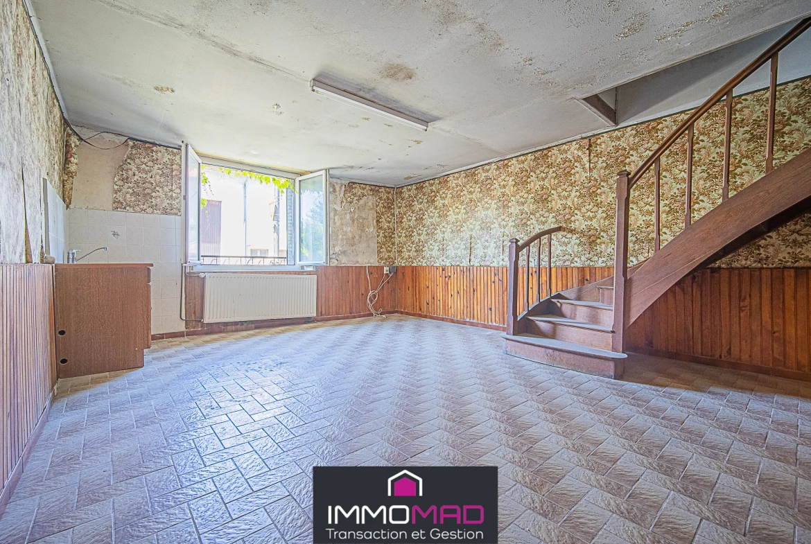 Maison à vendre de 110 m² avec potentiel à Dieue-sur-Meuse 