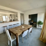 Appartement 4 pièces rénové à Nîmes avec loggias et cave