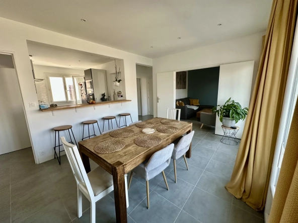 Appartement 4 pièces rénové à Nîmes avec loggias et cave