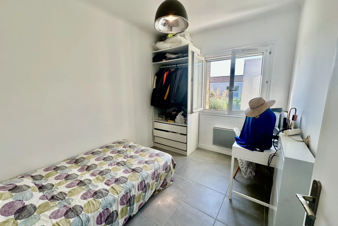 Appartement 4 pièces rénové à Nîmes avec loggias et cave 