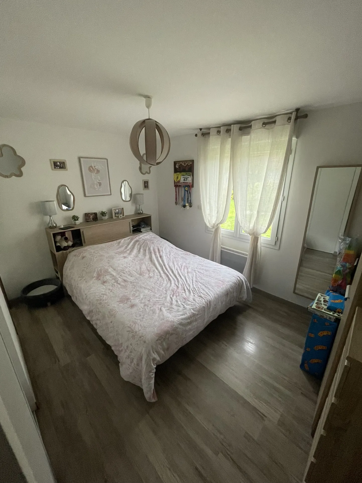 Maison individuelle récente avec garage et jardin à Morcourt 