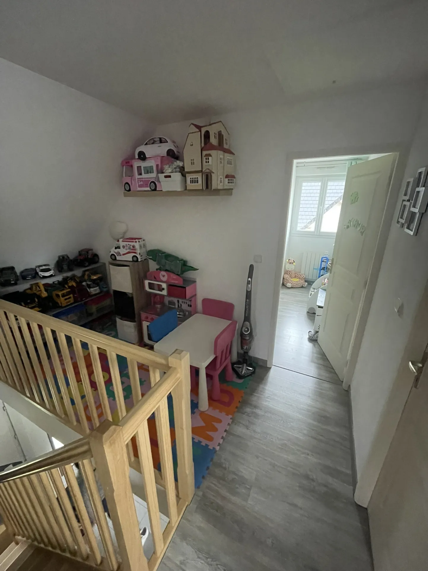 Maison individuelle récente avec garage et jardin à Morcourt 