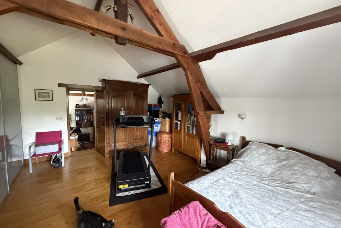 Maison en pierre de 142 m² à Saint Pierre des Nids avec terrain et garage 