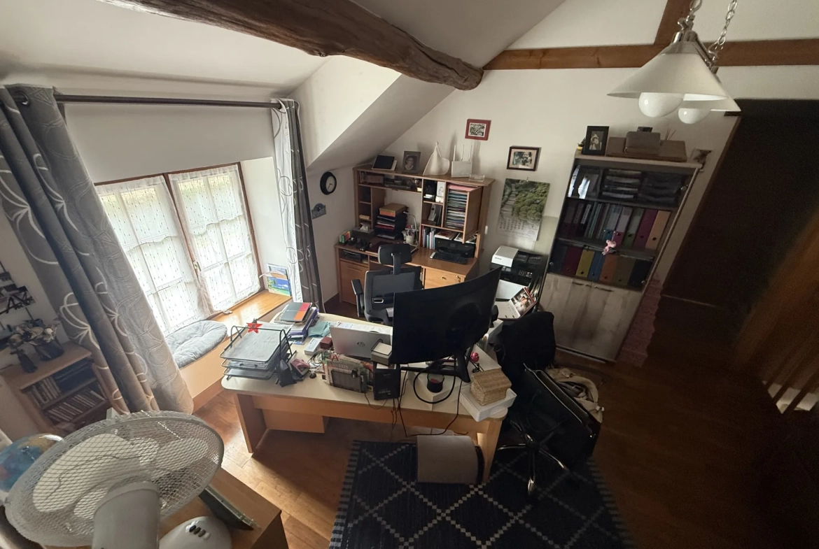Maison en pierre de 142 m² à Saint Pierre des Nids avec terrain et garage 